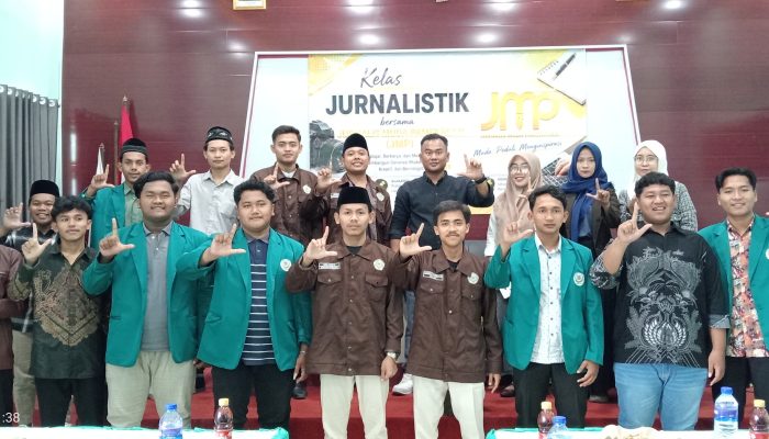 Bangun Generasi Kritis, Jurnalis Muda Pamekasan Gelar Pelatihan Jurnalistik di STIS As Salafiyah